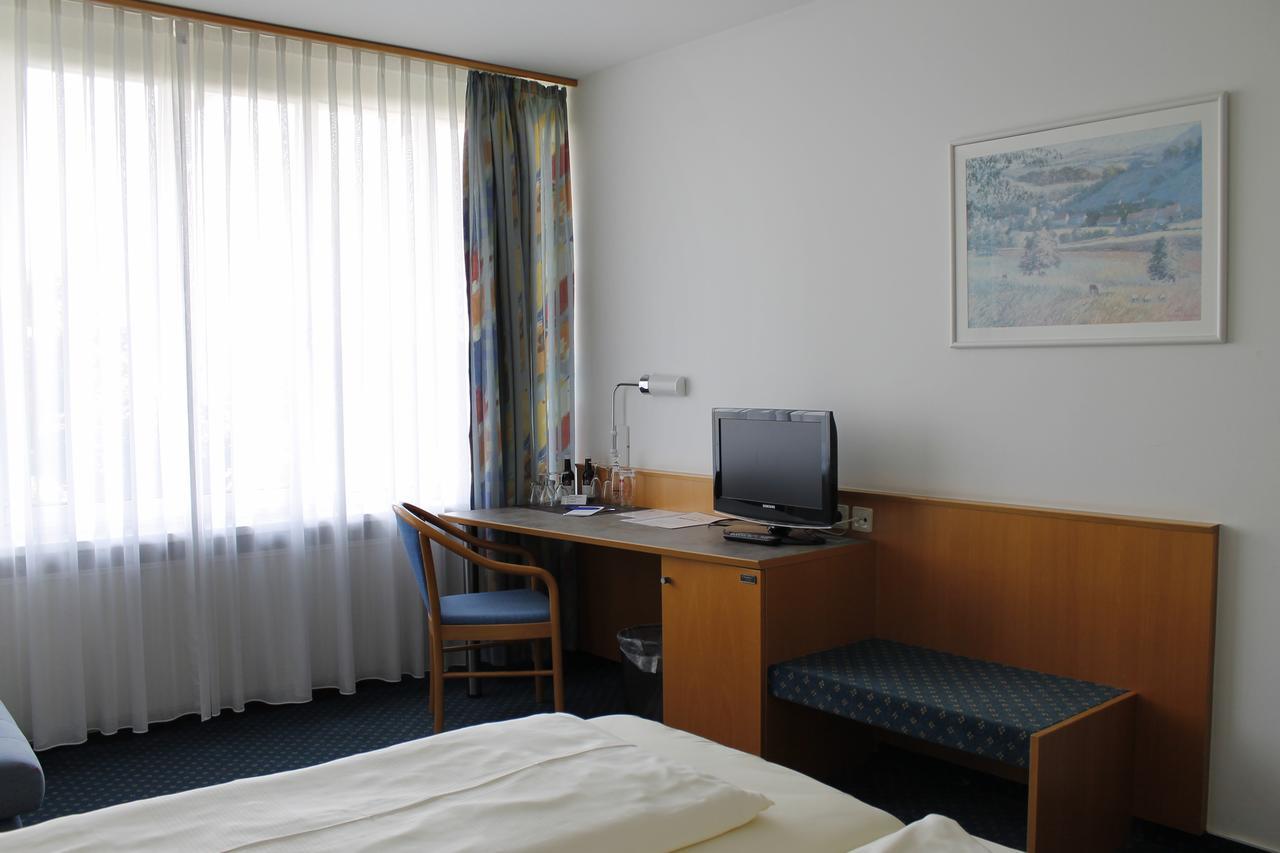 Hotel Schwanau Garni Bagian luar foto