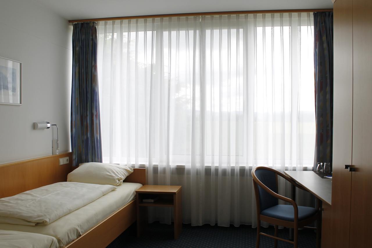 Hotel Schwanau Garni Bagian luar foto